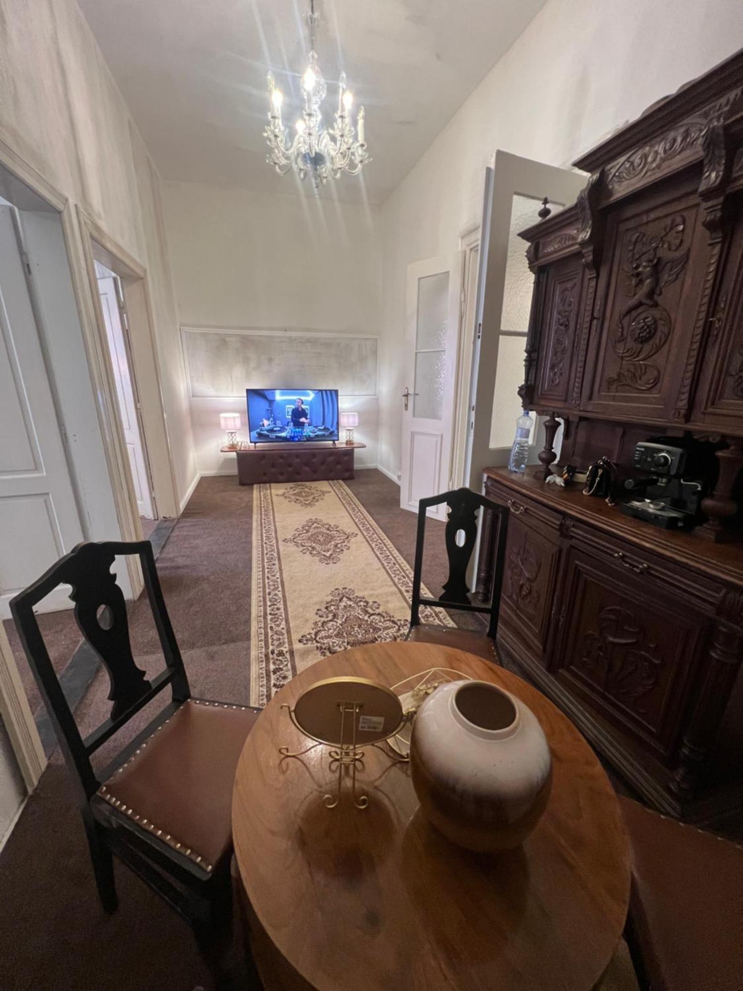 Csaky Palace 2 Apartman *